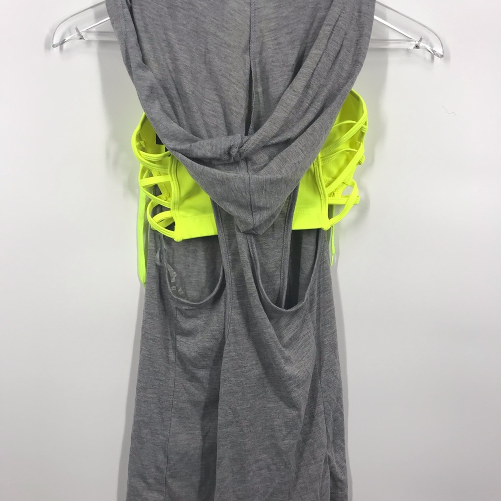 Hooded exercise top with built in sports bra. - Picture 2 of 8